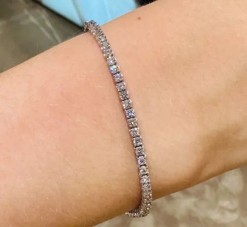 Henrik Ørsnes Design Tennis Armbånd i 14 Karat Hvidguld med Diamanter 2,50 Carat W/SI