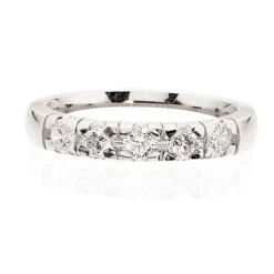 Scrouples Ring i 14 Karat Hvidguld med Diamanter 0,35 Carat W/SI