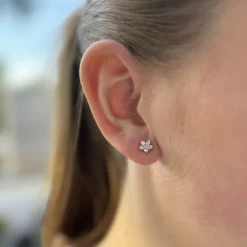 Star 14 Karat Guld Ørestikker fra Henrik Ørsnes Design med Brillanter 0,50 Carat W/SI
